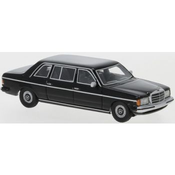 Mercedes-Benz V123 Limousine, schwarz, Baujahr 1977